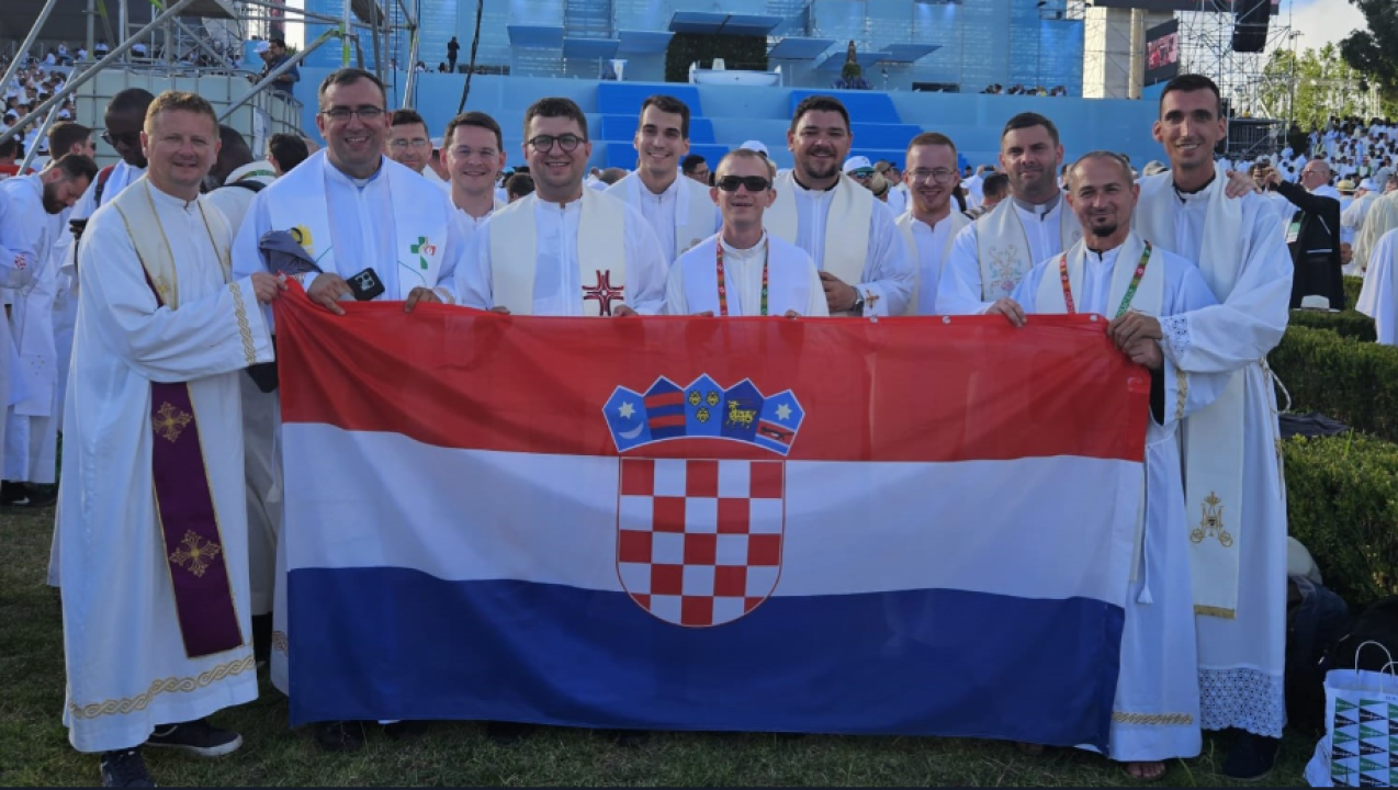 Biskup Rogić predvodio misu u Lisabonu