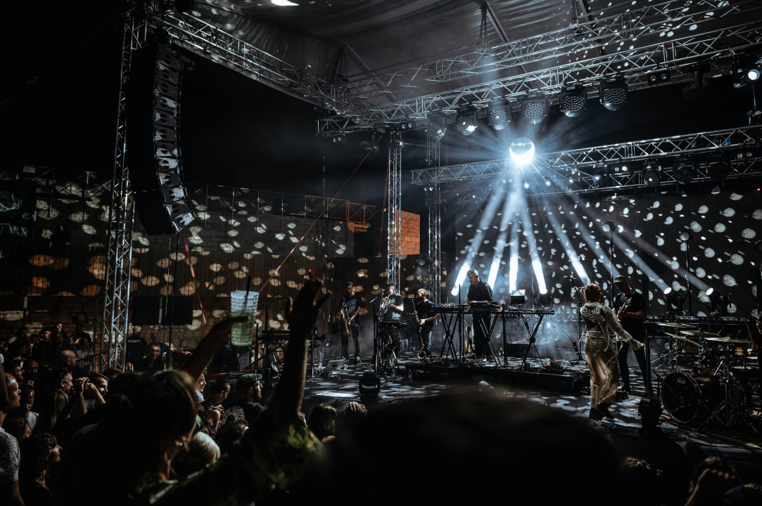 Bonobo na prepunoj tvrđavi sv. Mihovila: 'Ovo je bilo nestvarno, ovo mi je najdraži koncert u godini!'