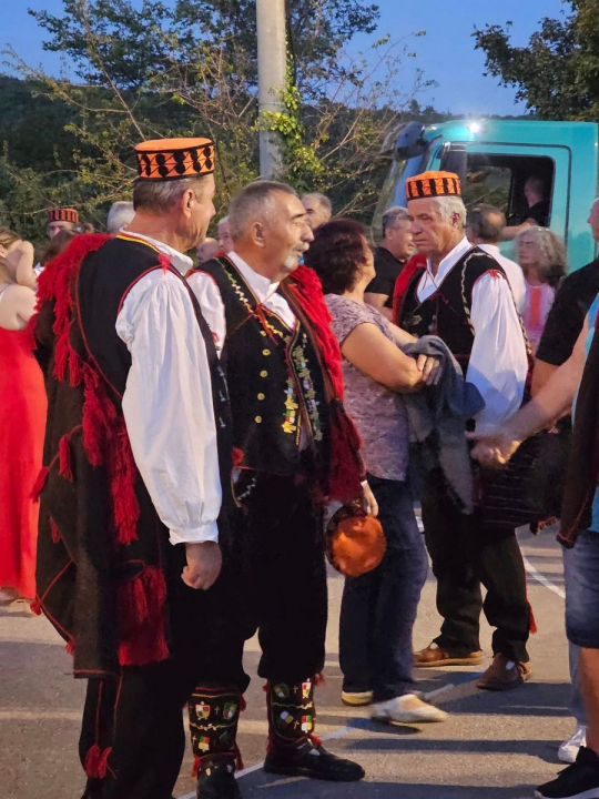 Na 16. 'Noći Zagore i gena kamenog' u Koprnu izabrani balotaš, izbijač bule, šijač i rezač pršuta godine