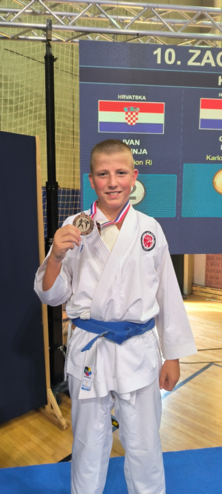 Karataši Šibenika 1066 s 14 su se medalja vratili s 10. Zagreb Karate Cupa