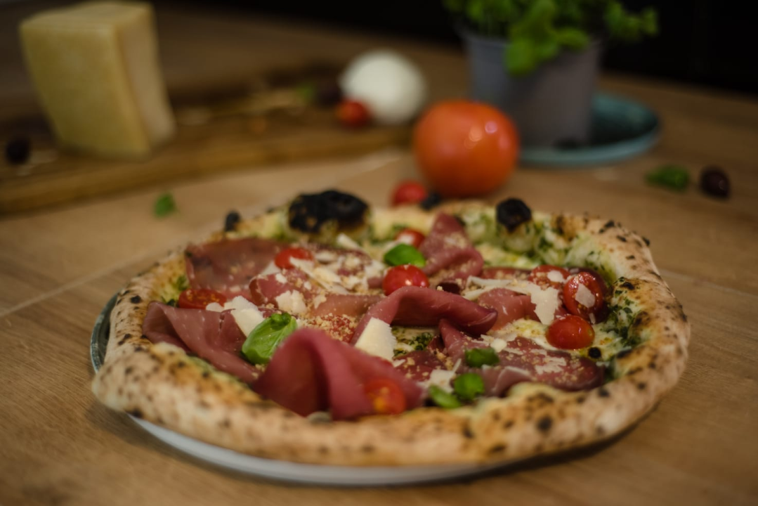 Victoria je hram vrhunskih jela, a vrijeme je da isprobate pizzu kuće! 