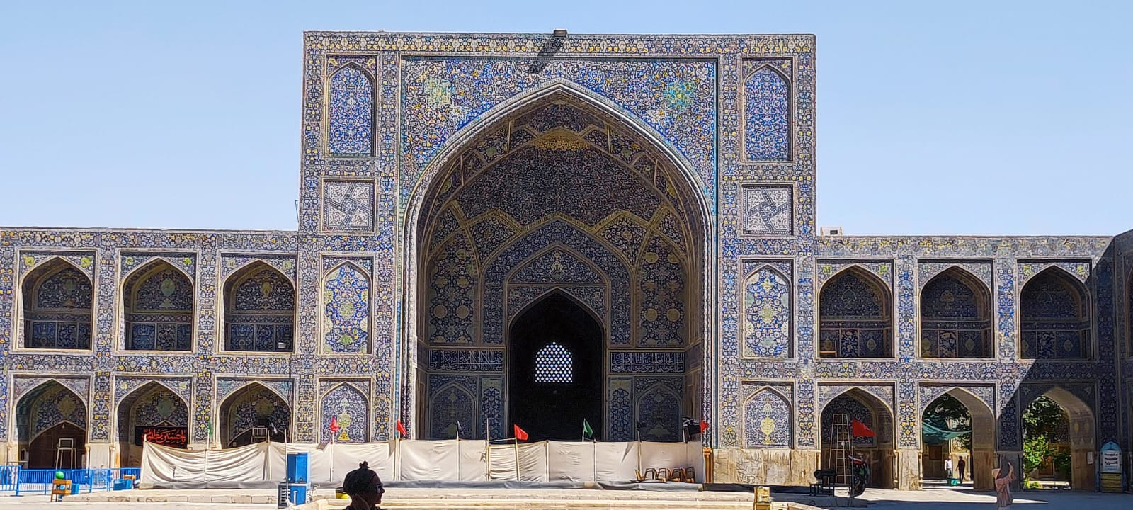 Petnaest planinara iz Šibenika krenulo u osvajanje najvećeg vrha u Iranu: Njih devetero je uspjelo!