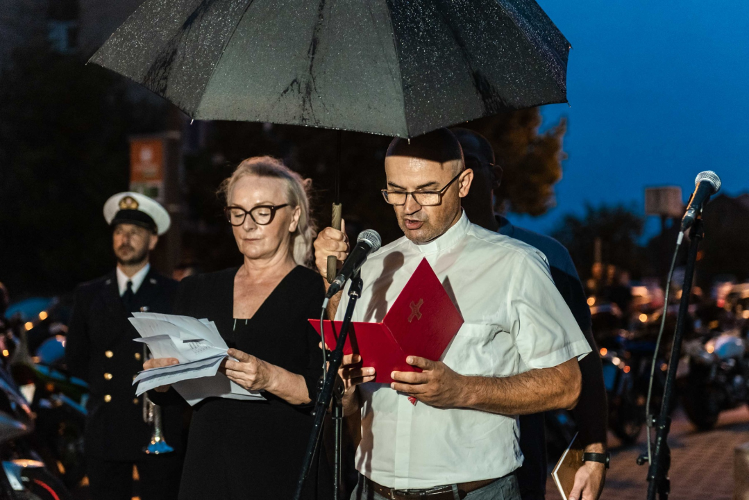 Unatoč prolomu oblaka, grmljavini i pljusku, Šibenčani pokazali koliko im znači Rujanski rat 