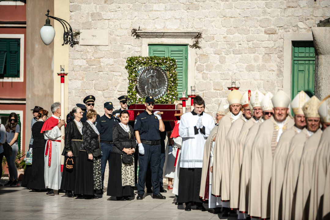 Misom i procesijom obilježen Dan grada i blagdan sv. Mihovila
