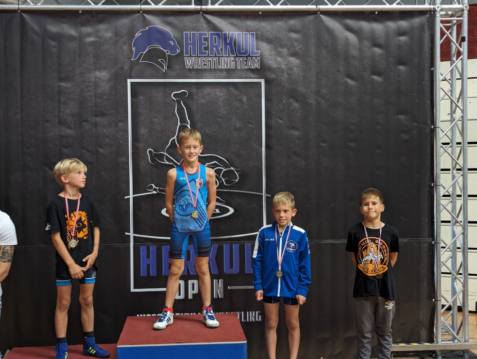 Šibenski hrvači za vikend nastupili na tri natjecanja: Doma se vratili s pregršt medalja