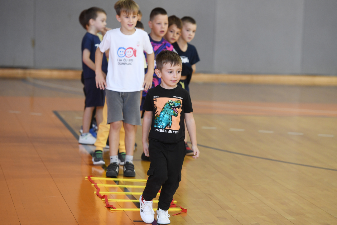 Promocija futsala: Djeca DV Žižula posjetila malonogometaše Crnice 
