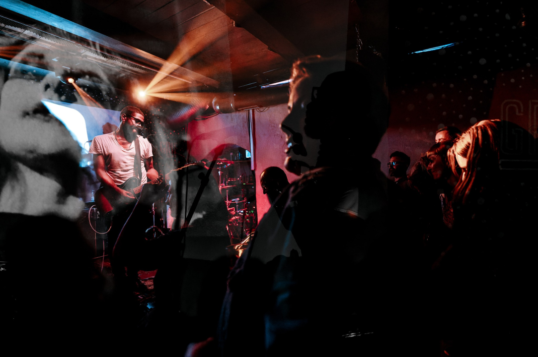 Post pankeri 'Algiers' energičnim koncertom 'shookirali' sinoć publiku u Šibeniku 