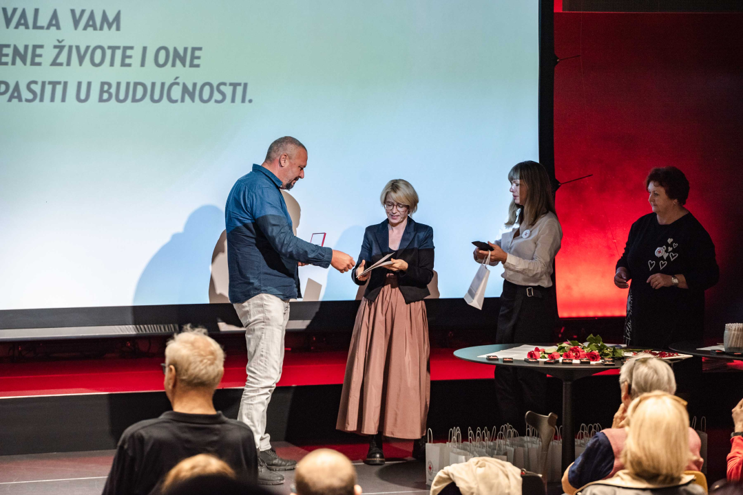 Svečanost Crvenog križa u Arsenu: 'Za krv se nikad neće naći adekvatna zamjena'