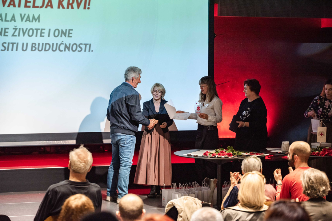 Svečanost Crvenog križa u Arsenu: 'Za krv se nikad neće naći adekvatna zamjena'