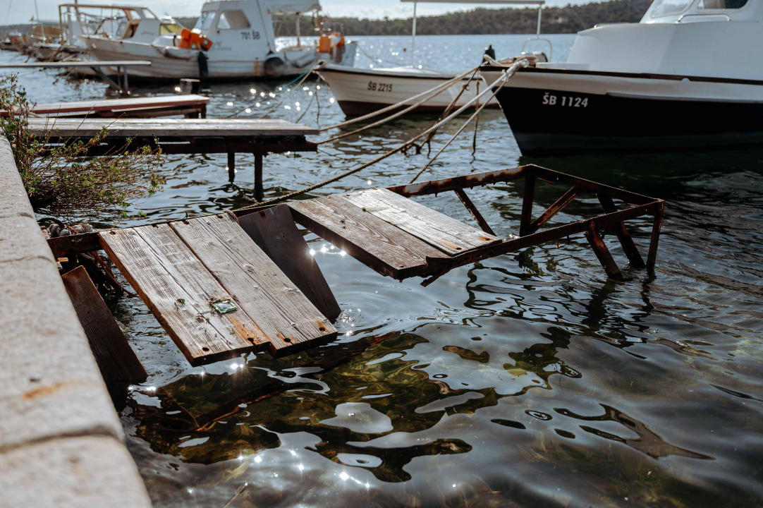 Dolac i Banj nakon juga izgledaju kao albanske plaže kojima smo se ljetos rugali!