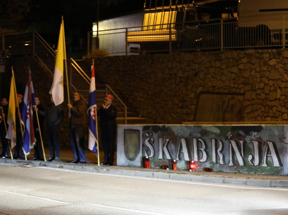 Na Meterizama Križni put i molitva u znak sjećanja na žrtve Vukovara i Škabrnje