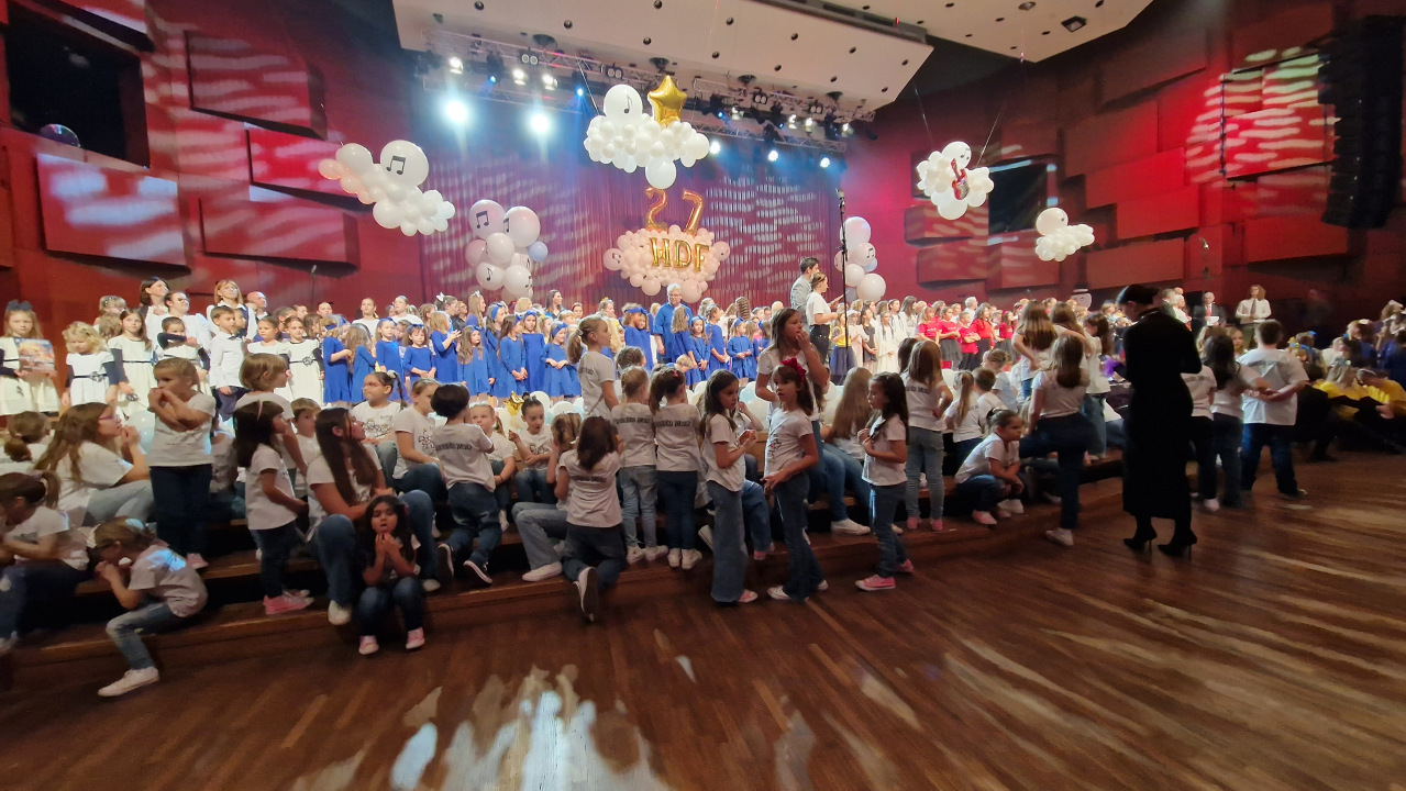 Šibenski cvrčci na Hrvatskom dječjem festivalu u Zagrebu osvojili treće mjesto 