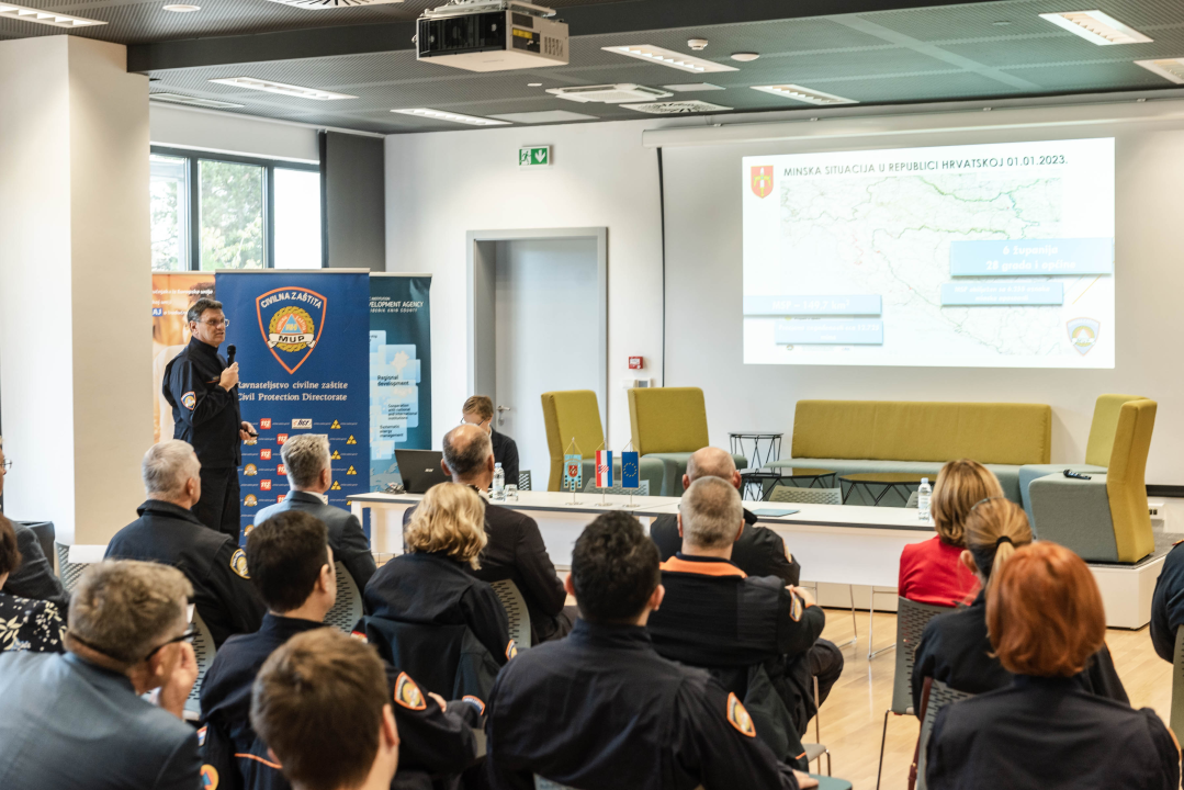 Šibensko-kninska županija oslobođena od mina, župan Jelić: 'S ovim činom smo upravo završili rat' 