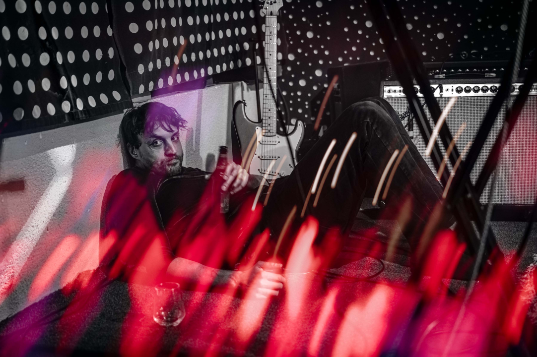 Svemirko sletio u Azimut i synth-pop hitovima rasplesao krcat podij