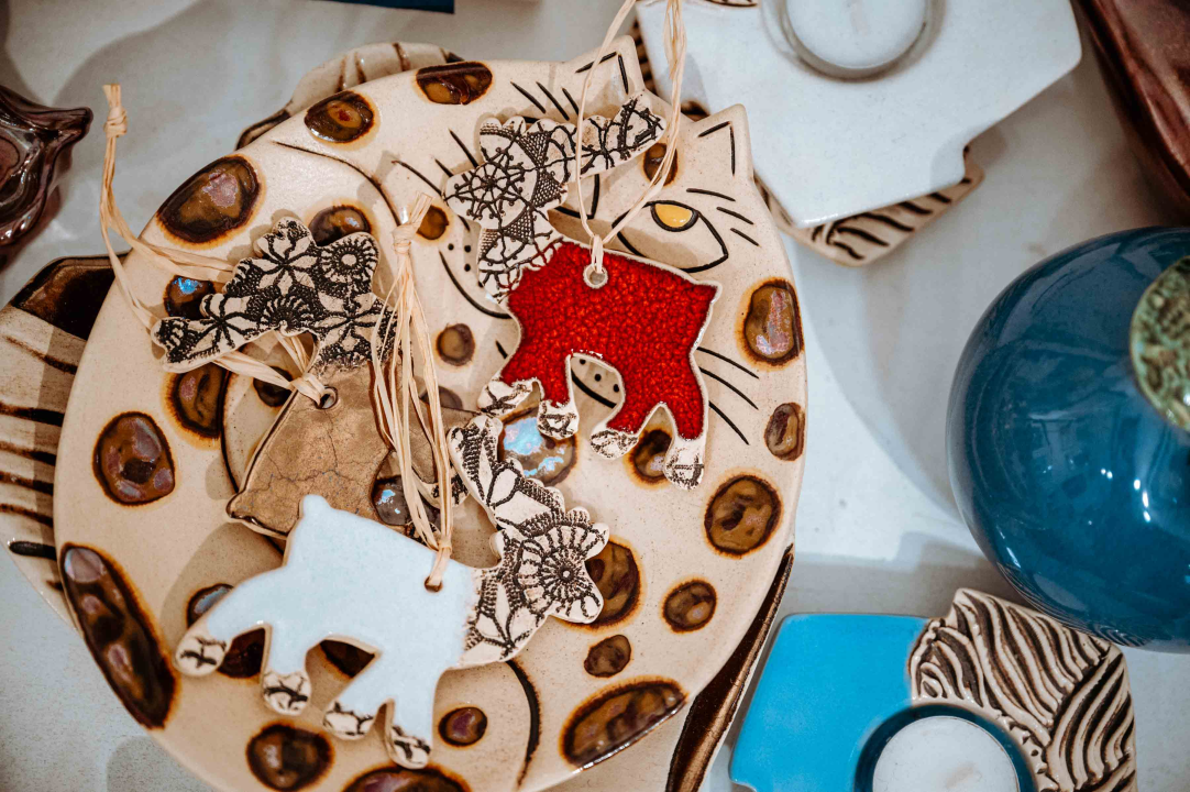 U Galeriji Juraj Dalmatinac potražite predivne unikatne poklone i umjetnine po odličnim cijenama 