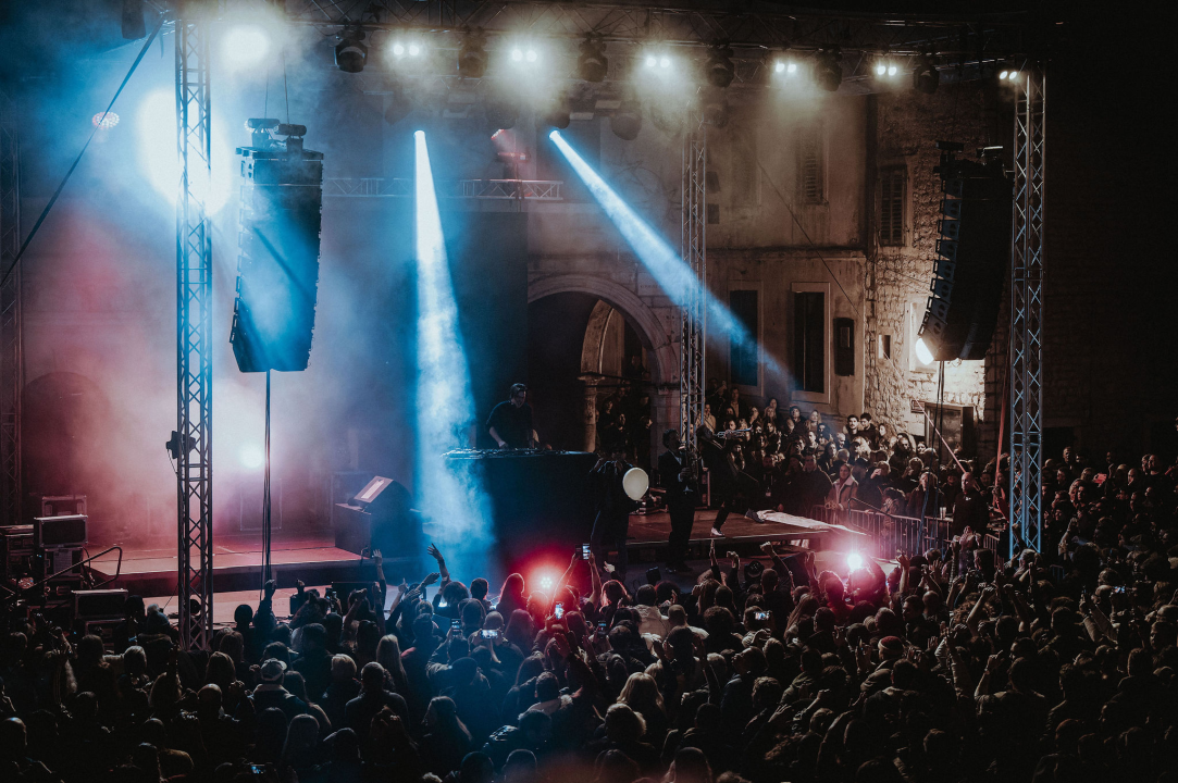  Vanserijskim koncertom Parova Stelara Šibenik uplesao u novogodišnji vikend!  