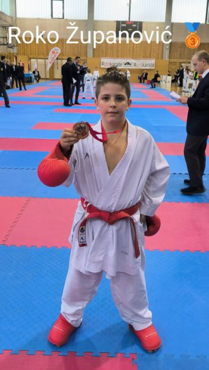 Još jedan dojmljiv nastup karataša Šibenika 1066: Iz Ivanić Grada se vratili s osam medalja