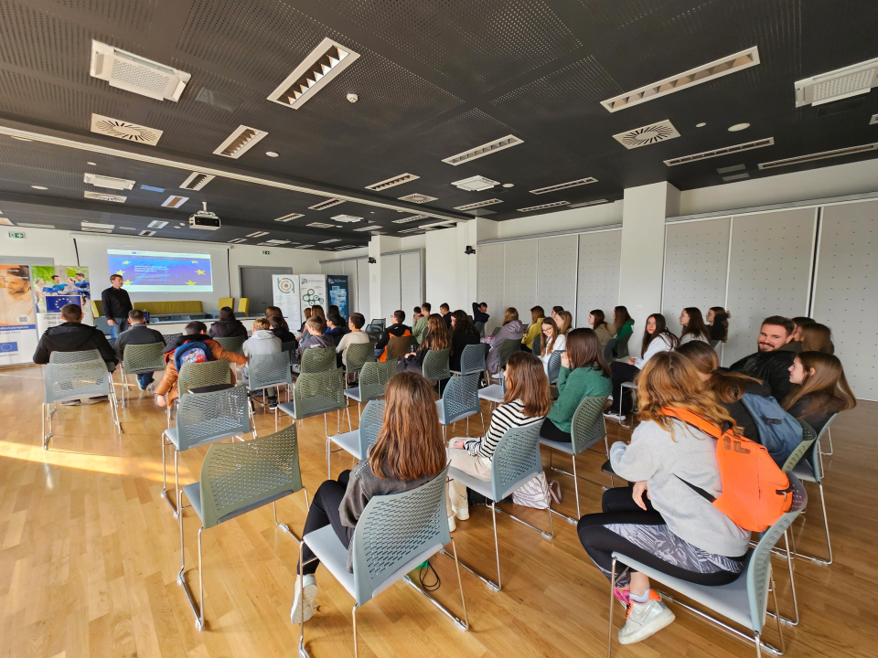 Počela provedba terenske nastave u sklopu projekta Regionalni znanstveni centar RaSTEM 