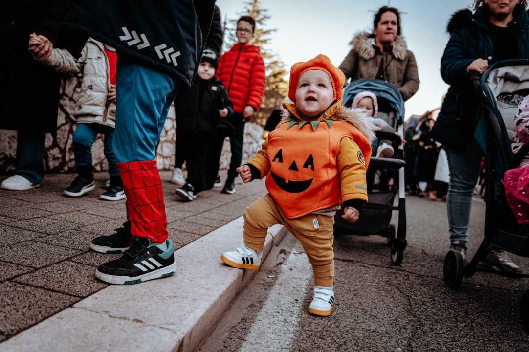 Maškarana povorka prošla kroz grad (1. dio): Najbolja maska Lego, najprovokativnija Oko sokolovo  