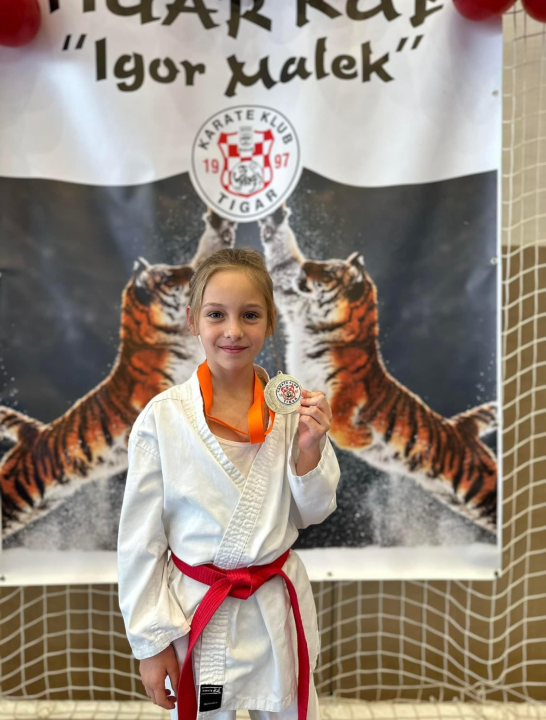 Murterski karataši osvojili deset medalja na turniru u Sisku