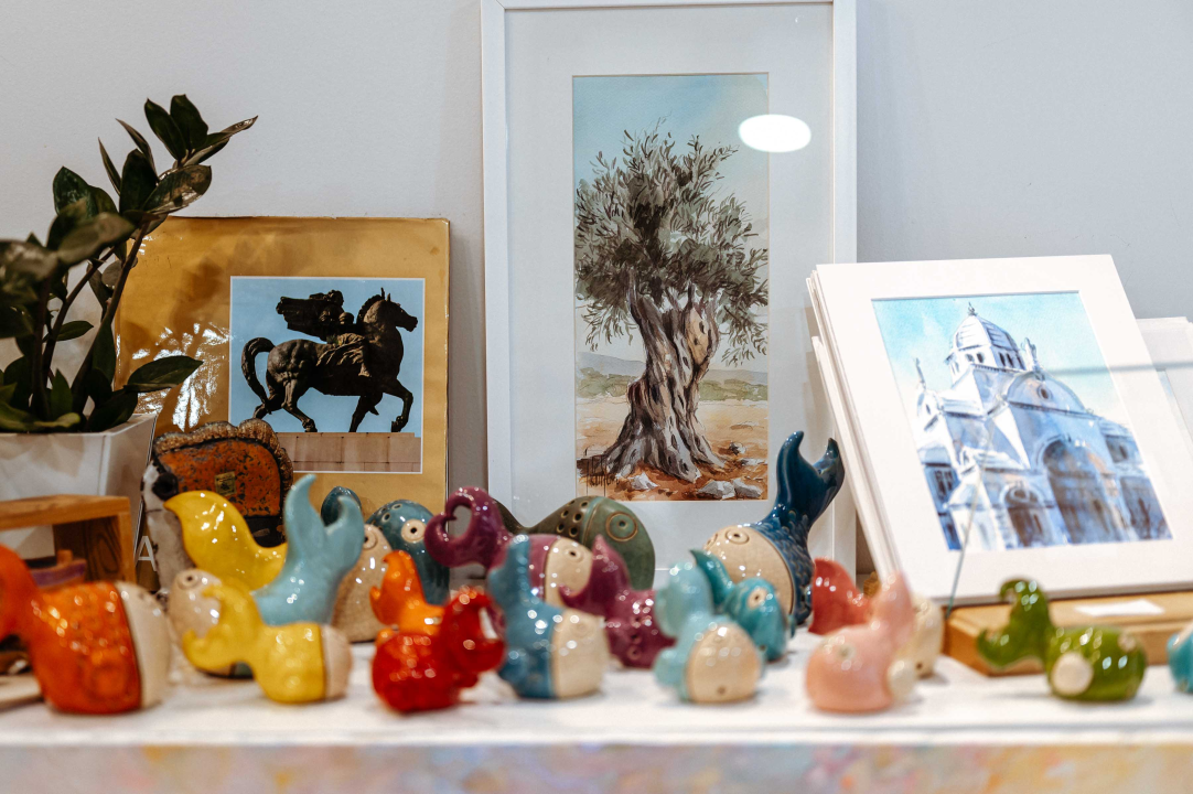 U Galeriji Juraj Dalmatinac potražite odjeću koju nosi i Elvisova supruga Priscilla