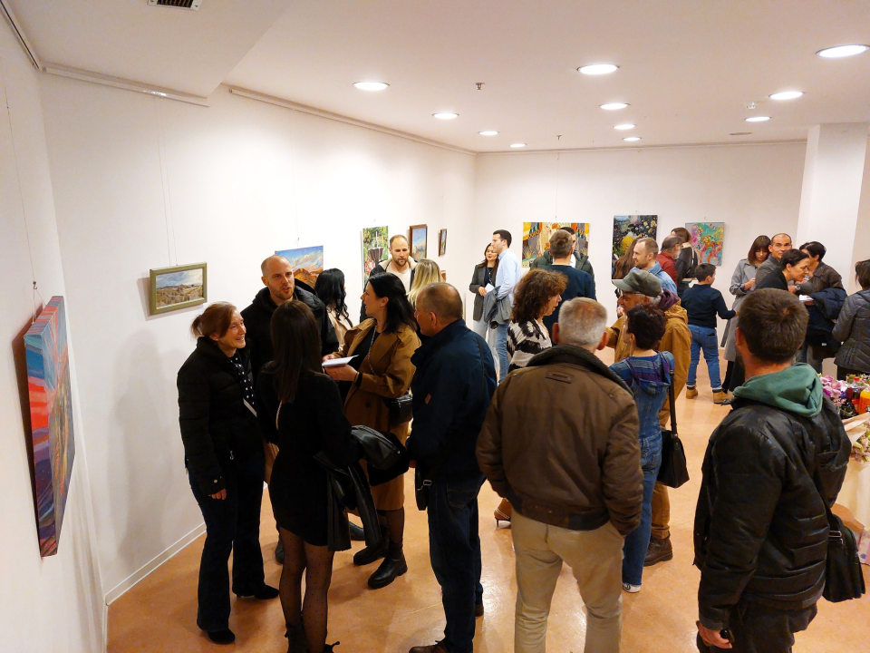 U knjižnici otvorena izložba mlade umjetnice Lucije Živković