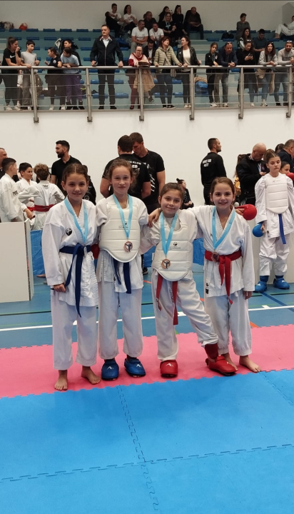 Karate klub Murter osvojio 13 medalja na Kupu Jadrana