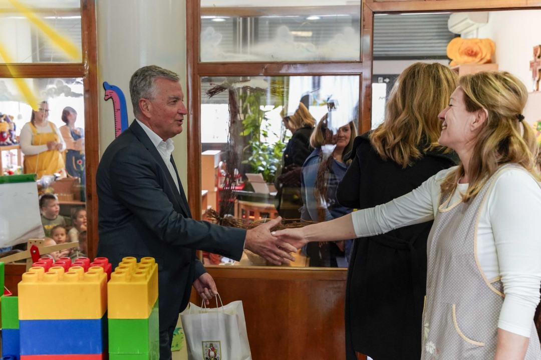 Gradonačelnik Burić posjetio Dječji vrtić Brat Sunce