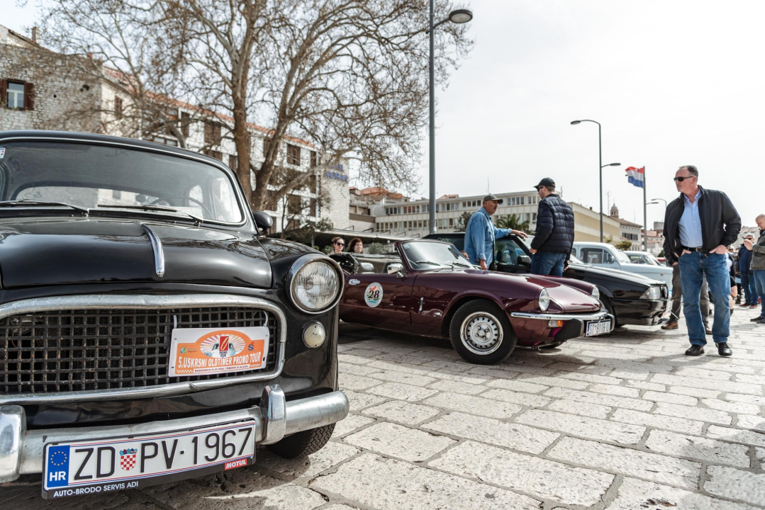 Oldtimeri izazvali veliki interes među Šibenčanima