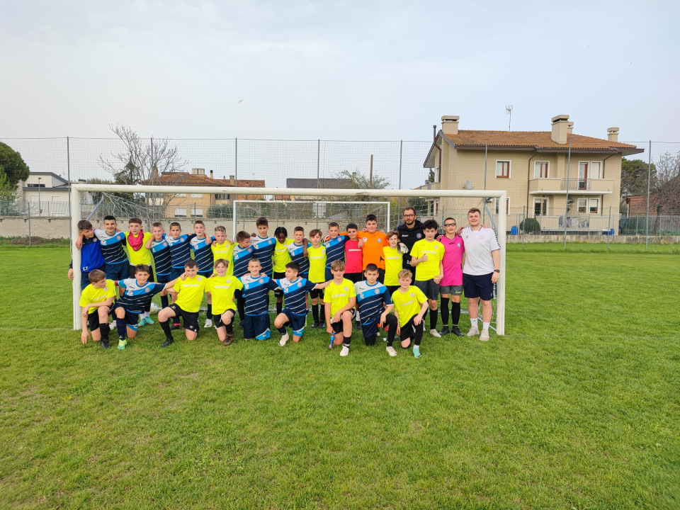 Špigete HNK Mihovila osvojile 2. mjestu na međunarodnom nogometnom turniru u Italiji