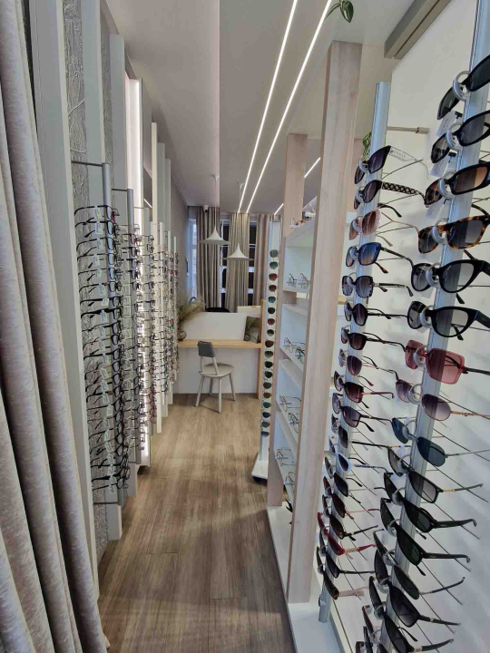 Posjetite Optiku Ercegović u Vodicama i zablistajte s novim naočalama!