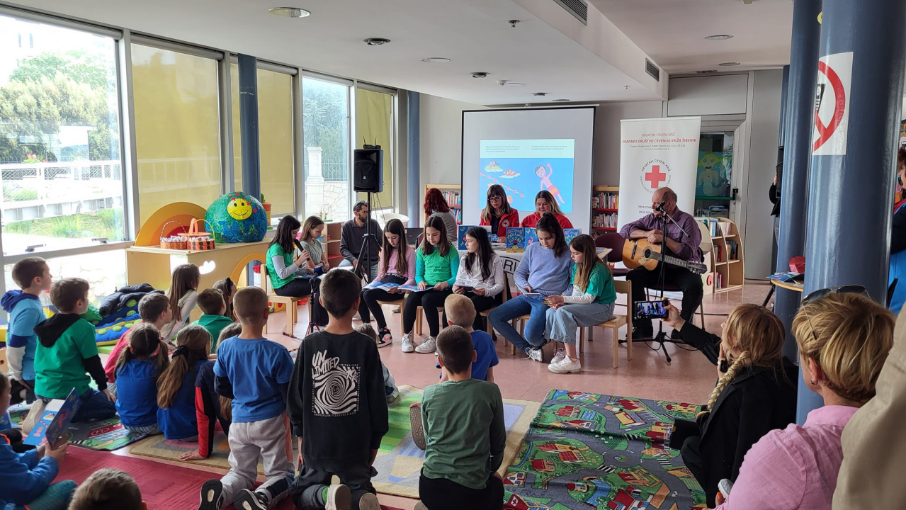 Šibenski učenici zajedno s učiteljicom Helenom napravili slikovnicu 