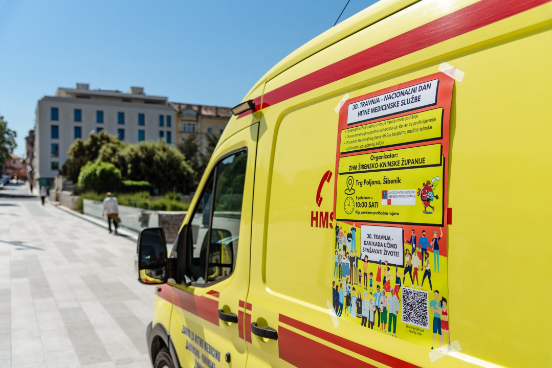 Nacionalni dan hitne službe: Na Poljani prikazali kako se obavlja rana defibrilacija 