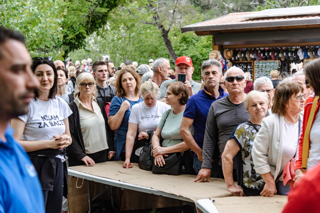 Podijeljeno tisuću sadnica lavande i lovora: 'Želimo očuvati naše ekosustave i poticati bioraznolikost' 