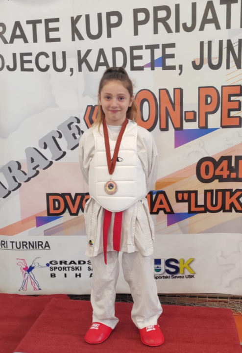 Čak 40 medalja karataša KK Šibenik 1066 na Kupu prijateljstva u Bihaću
