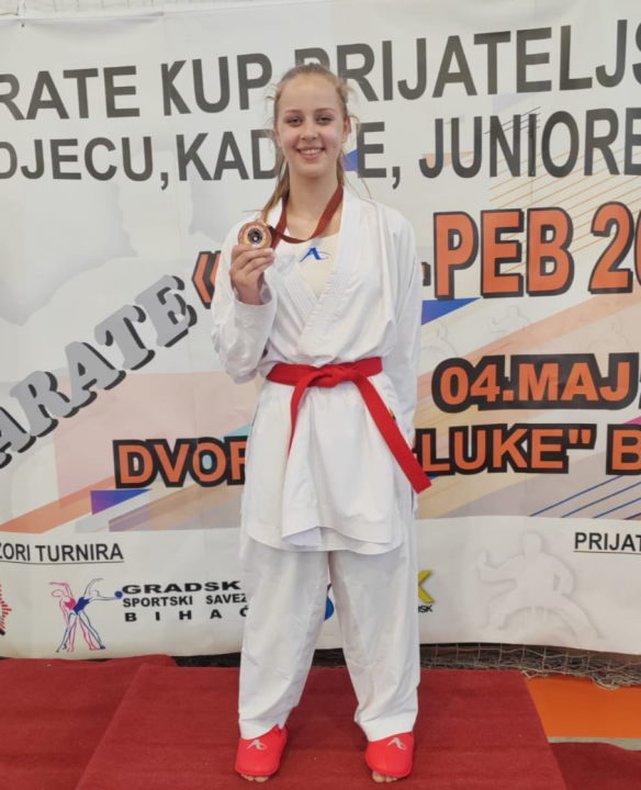 Čak 40 medalja karataša KK Šibenik 1066 na Kupu prijateljstva u Bihaću