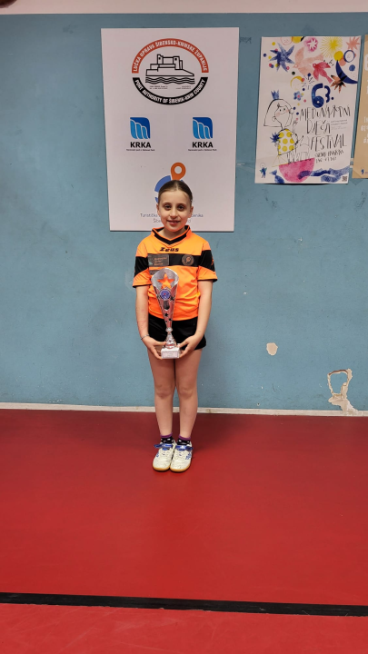 Mlada šibenska stolnotenisačica Katja Mandić srebrna na Opatija openu