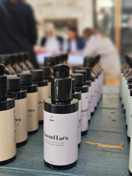 Jure Rončević zajedno s obitelji bavi se uzgojem badema: ‘Nismo htjeli zapustiti djedovinu’