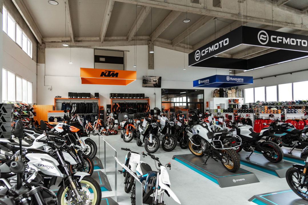 Najveći izbor motocikala i ATV vozila očekuje vas u prodajno-servisnom centru ATH Moto Šibenik! 