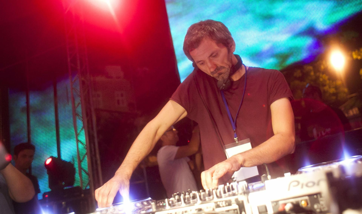 Legenda dalmatinskog techna Pero Fullhouse u subotu u Tunelu! 