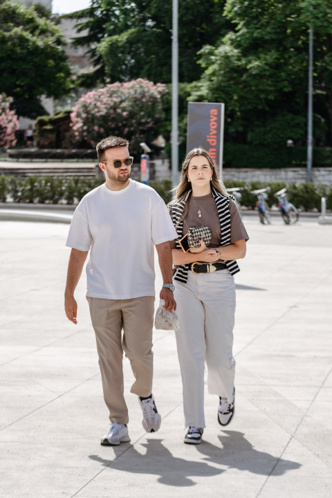 Lijepe dame iz Đira prošetale elegantne komade za svaki dan 