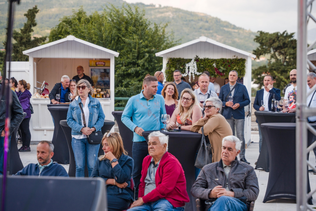 Otvoren Festival drniškog merlota