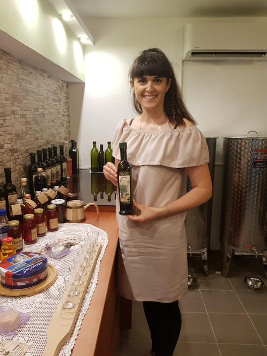 Obitelj Podrug prvo ulje napravila je 1886. godine, a danas osvajaju zlatne medalje od Vodica do New Yorka