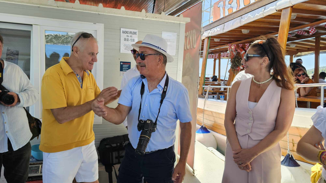 Turizam u Dalmaciji počeo je prije 180 godina u Šibeniku, a danas smo prošli rutom prvih turista