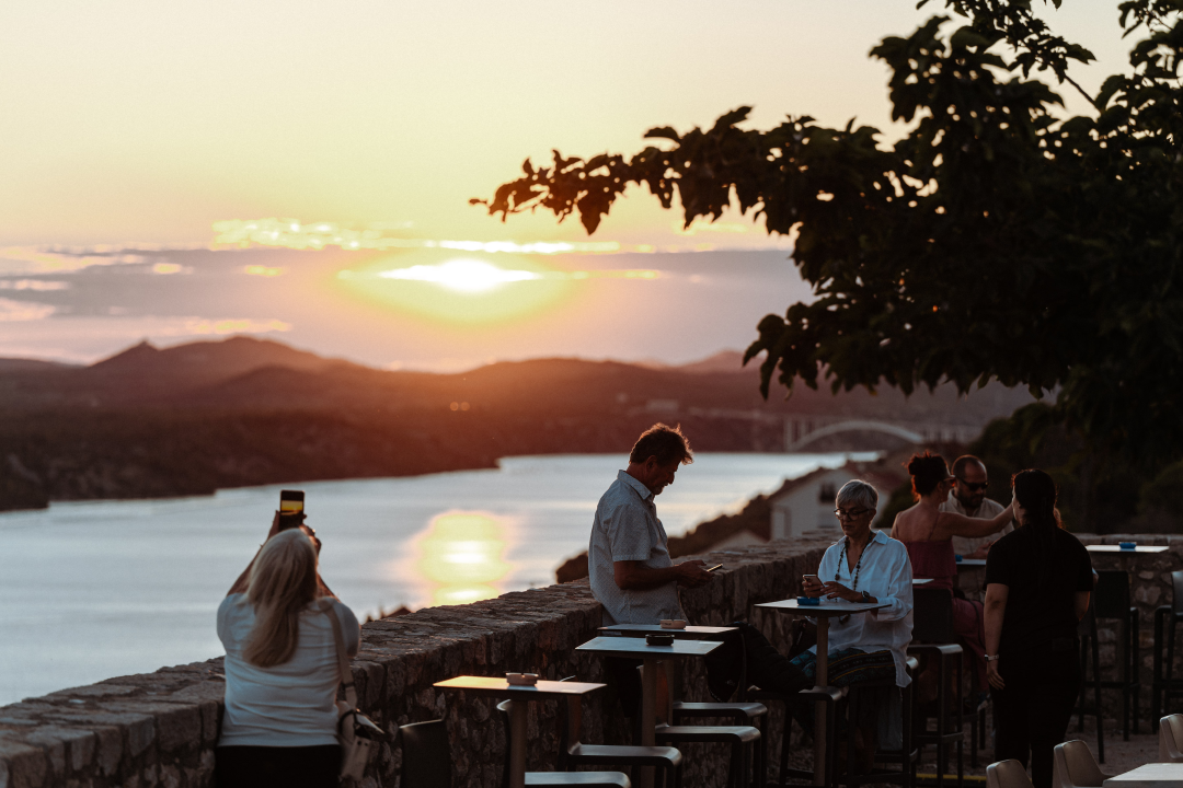 Nina Romić na Baroneu Djevojkom iz mog kraja rastjerala buru 