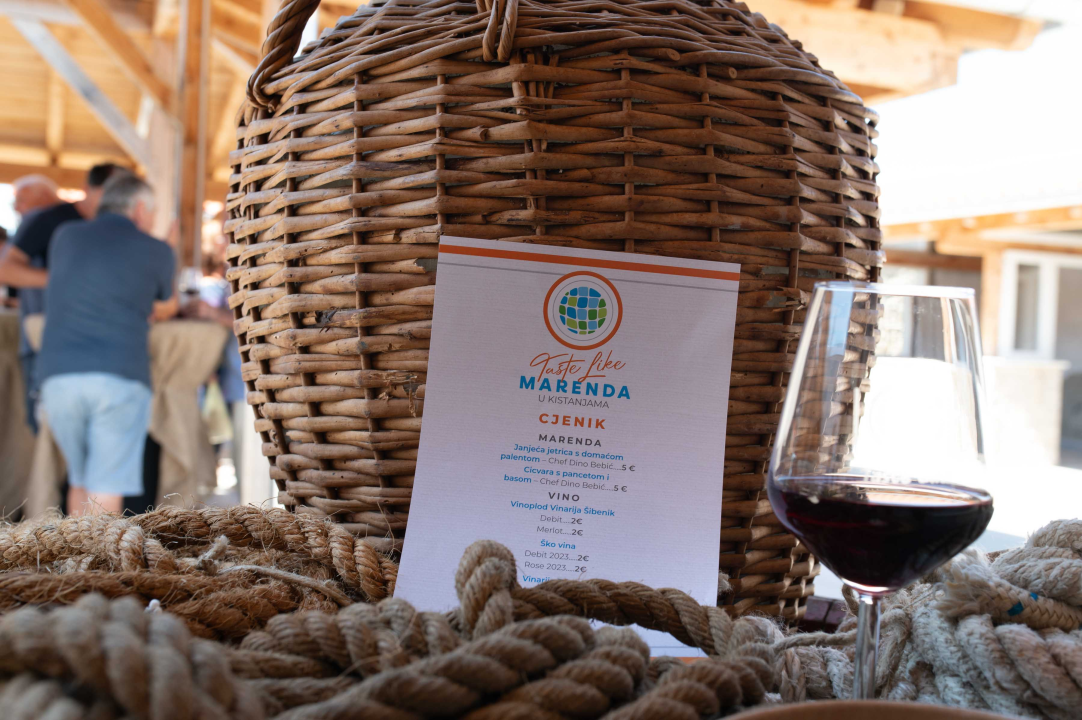 Tragom carskog jelovnika u Kistanjama s Dinom Bebićem, jela se janjeća jetrica