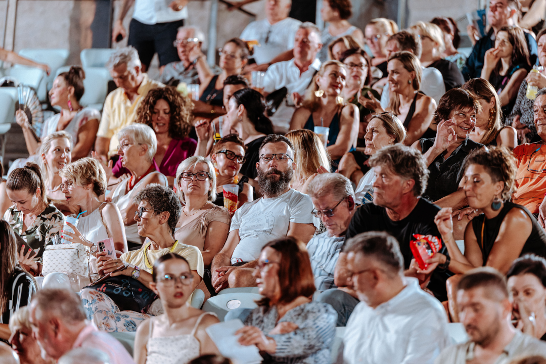 Mariza na sv. Mihovil donijela čaroliju fada i emotivnim intepretacijama dirnula srca publike 