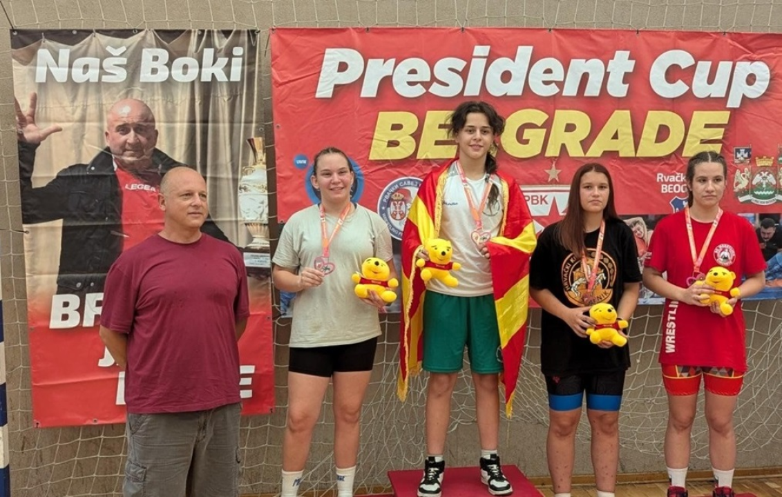 Hrvačice Šibenika do četiri medalje na turniru u Beogradu