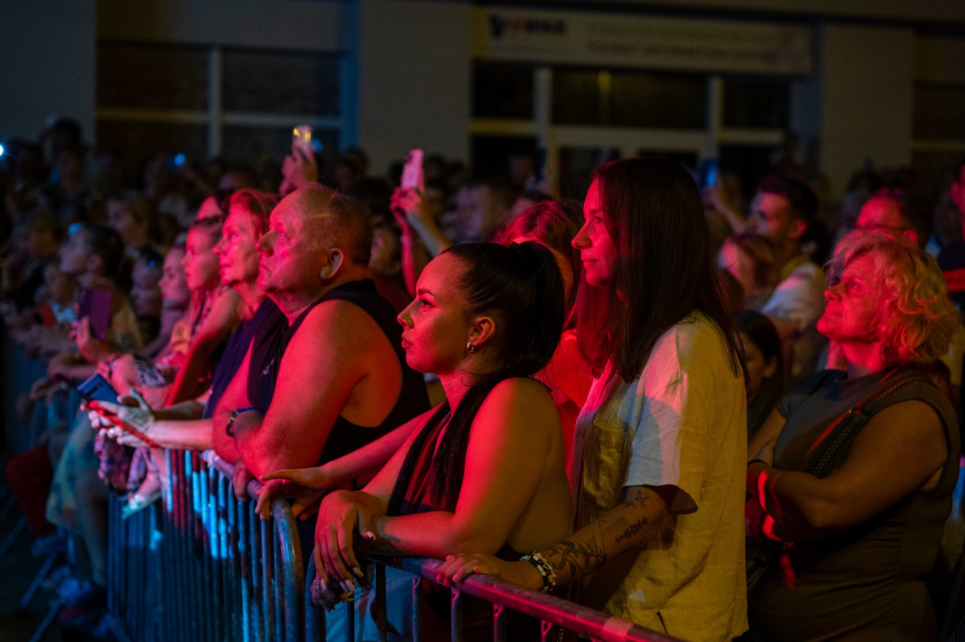 Vodička fešta okupila rekordan broj ljudi: Iće i piće, Mile Perkov, Fenixi, Spectrum i legendarni Petar Grašo
