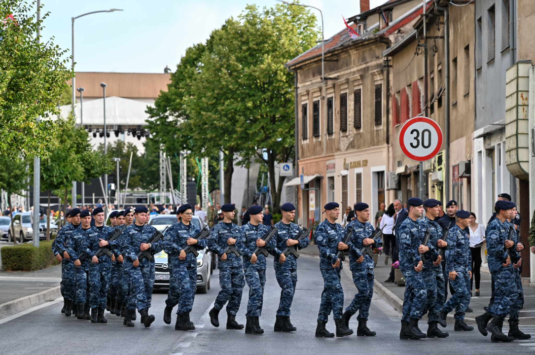 Svečanost na Kninskoj tvrđavi: Vijore se hrvatski barjaci u znak Dana pobjede
